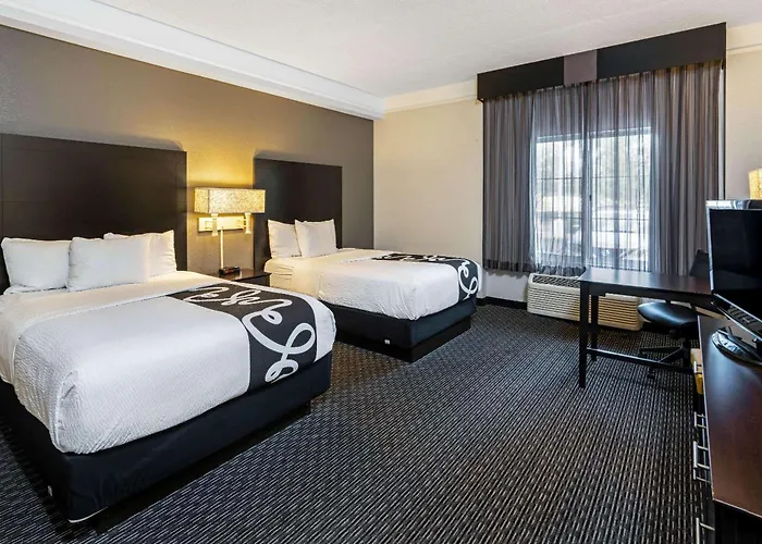 Hotel La Quinta & By Wyndham Superstition Springs