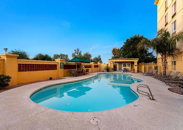 Hotel La Quinta & By Wyndham Superstition Springs Mesa