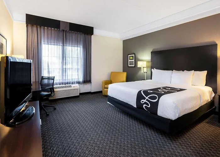 Hotel La Quinta & By Wyndham Superstition Springs Mesa