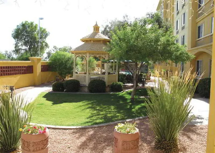 Hotel La Quinta & By Wyndham Superstition Springs