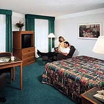 La Quinta & By Wyndham Superstition Springs Hotel 3*
